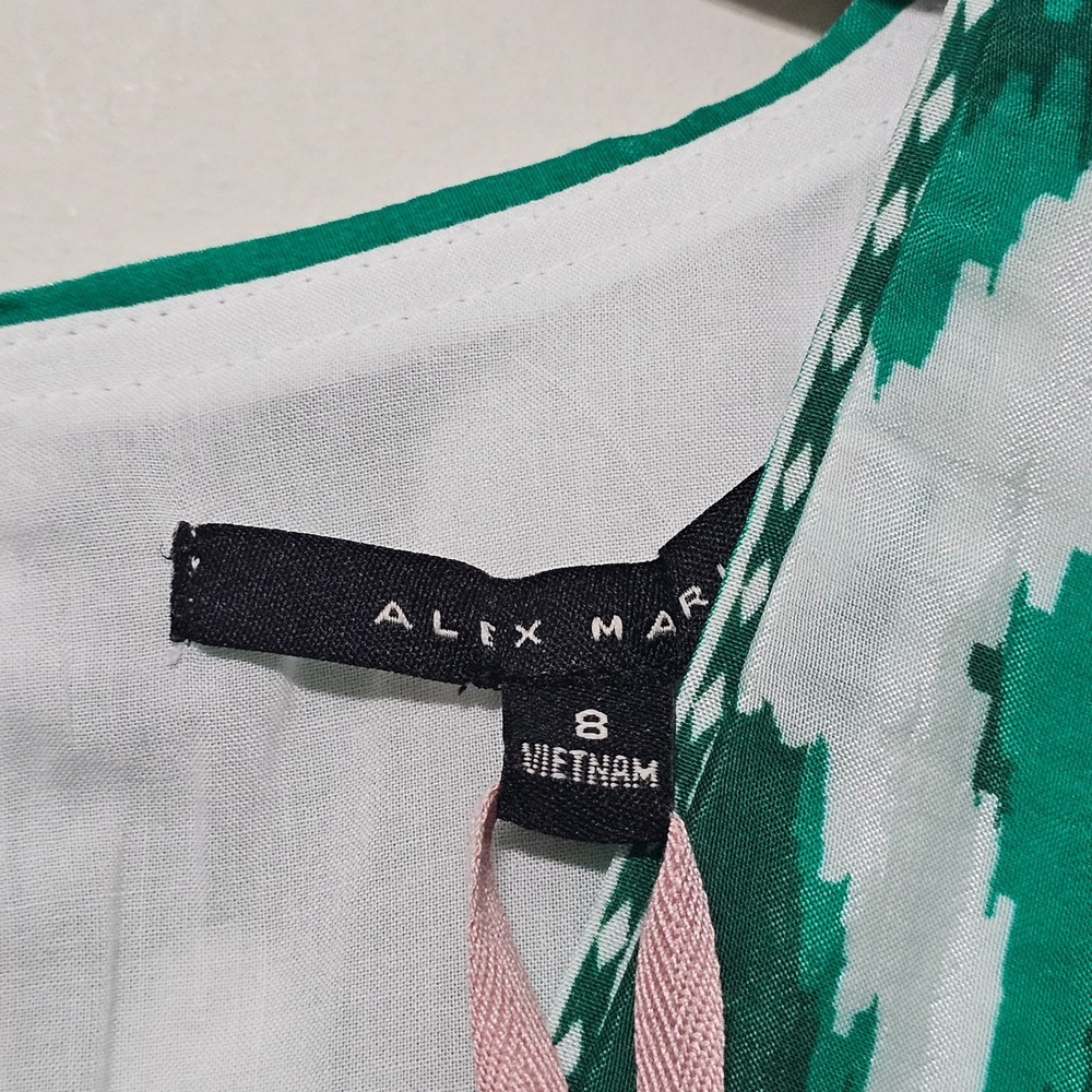 Alexis Marie Dress 8 White Green Vneck Long Sleeves Knee-length Tiered Belt 0714 - Picture 8 of 15
